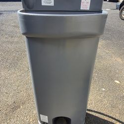 Commercial handwash station