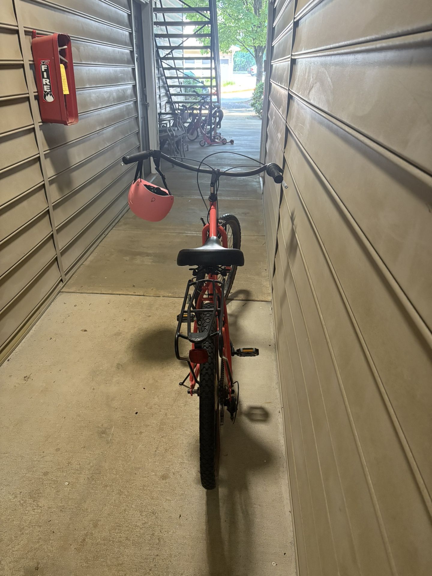 Six three zero 26 Inches, 7 Speed around The block Women’s Cruiser