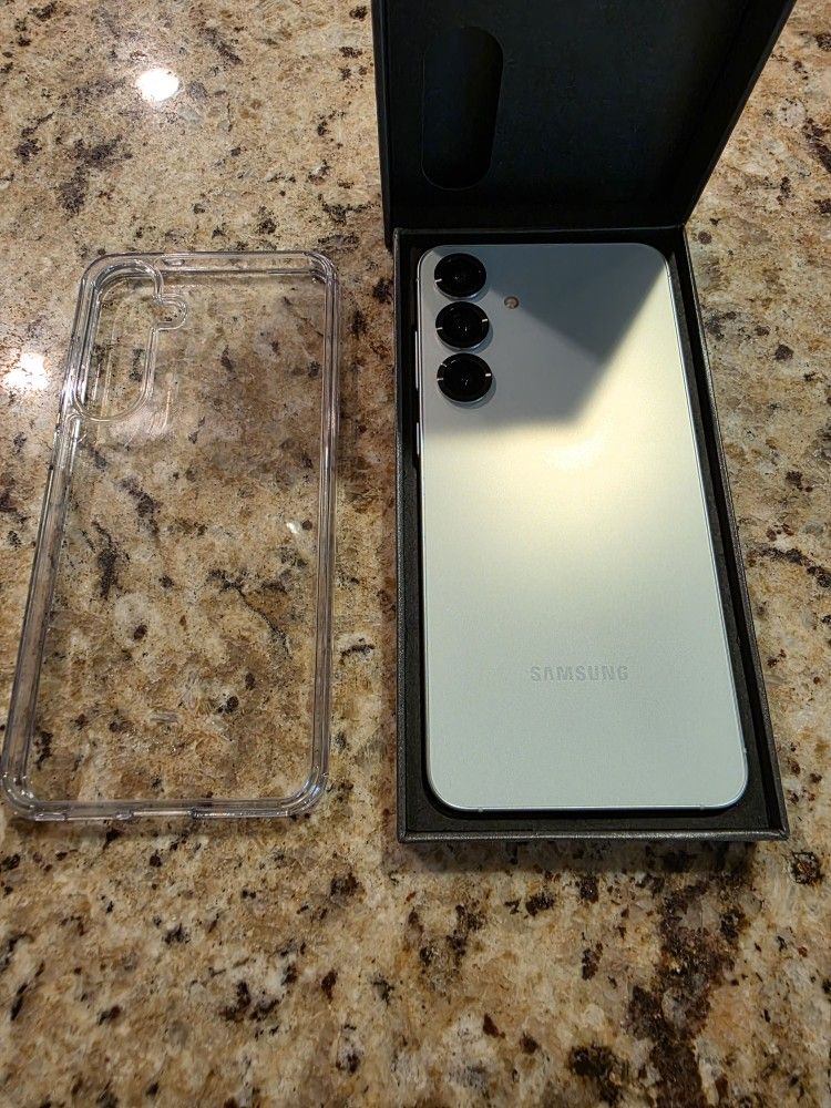 Samsung Galaxy S25 Plus 256GB (AT&T Or Cricket ONLY) Plus Extras
