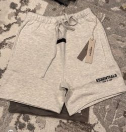 Shorts essential