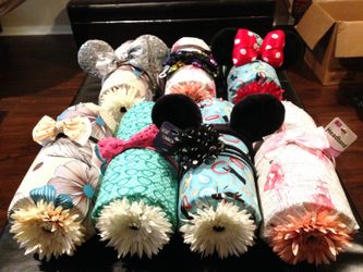 Adorable headband holders! Perfect for your Disney collection of Headband ears too!!