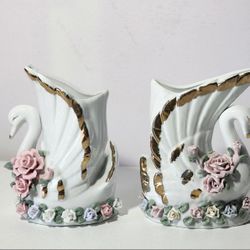 Set of Capodimonte Wall Pocket Flower Vases White Swan Gold Trim Multi-Colored Roses Flowers