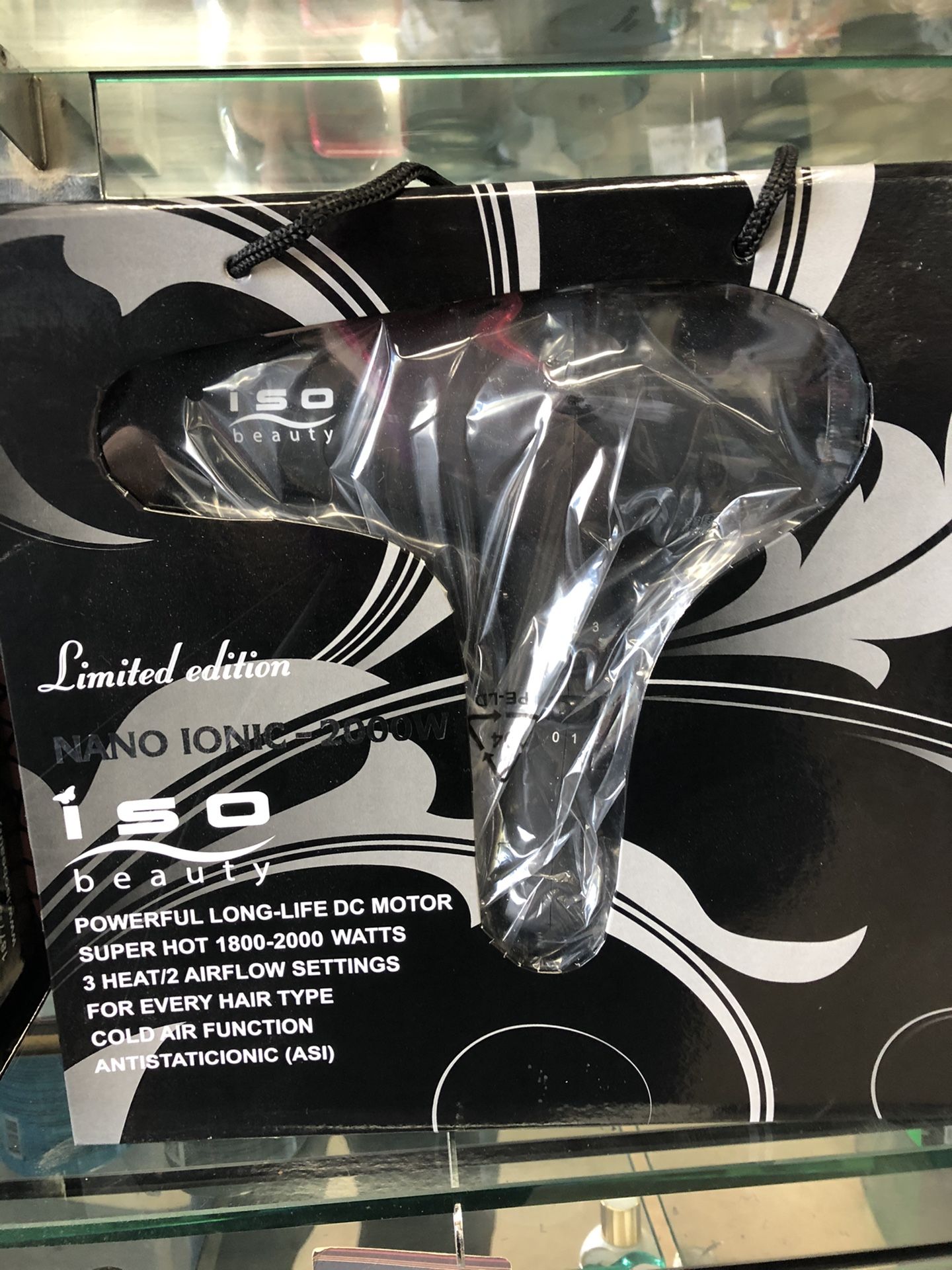 ISO beauty blow dryer