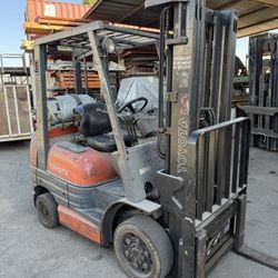 TOYOTA FORKLIFT