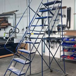 Rolling Ladder  10 Steps Perfect Condition 385.00 