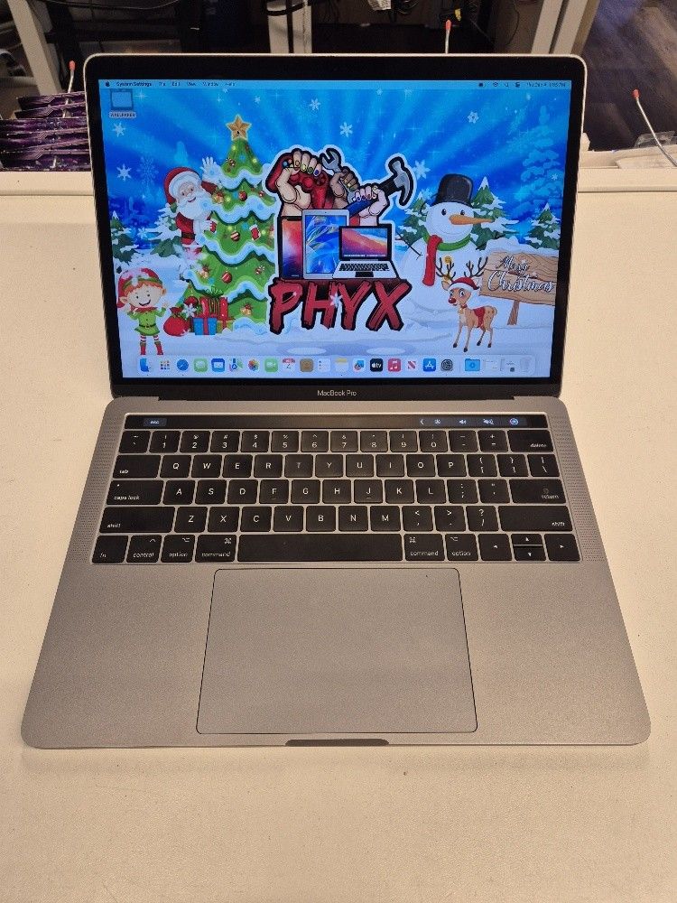13" MacBook Pro 2017, Four Thunderbolt 3 Ports, 3.1 Dual Core i5, 8GB RAM, 256GB SSD C02TT6SQHV2L + New Battery $340