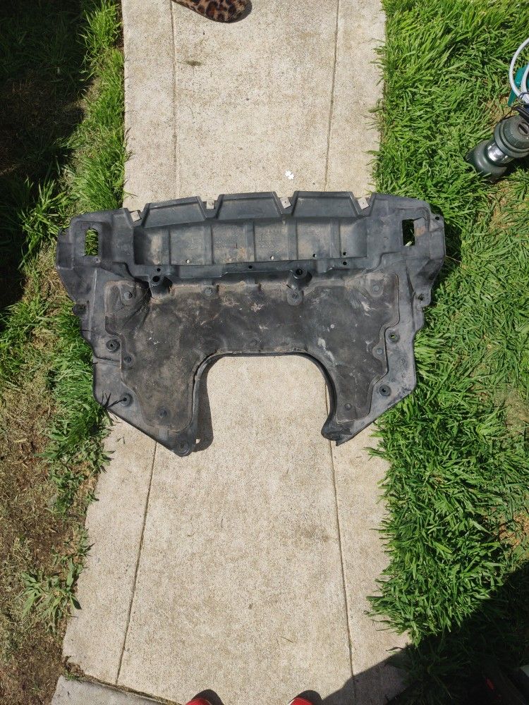 Is300 Oil Catch/Skid Plate