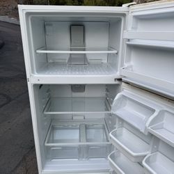 Outside Or Garage Big Whirlpool Refrigerator 21 Cubic Free Local Delivery