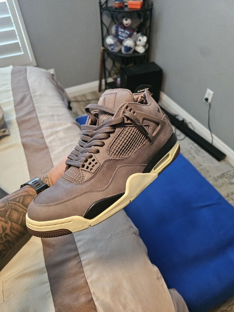 Jordan 4 