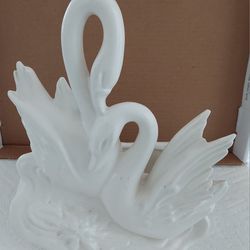 Hull Pottery Swan Planter