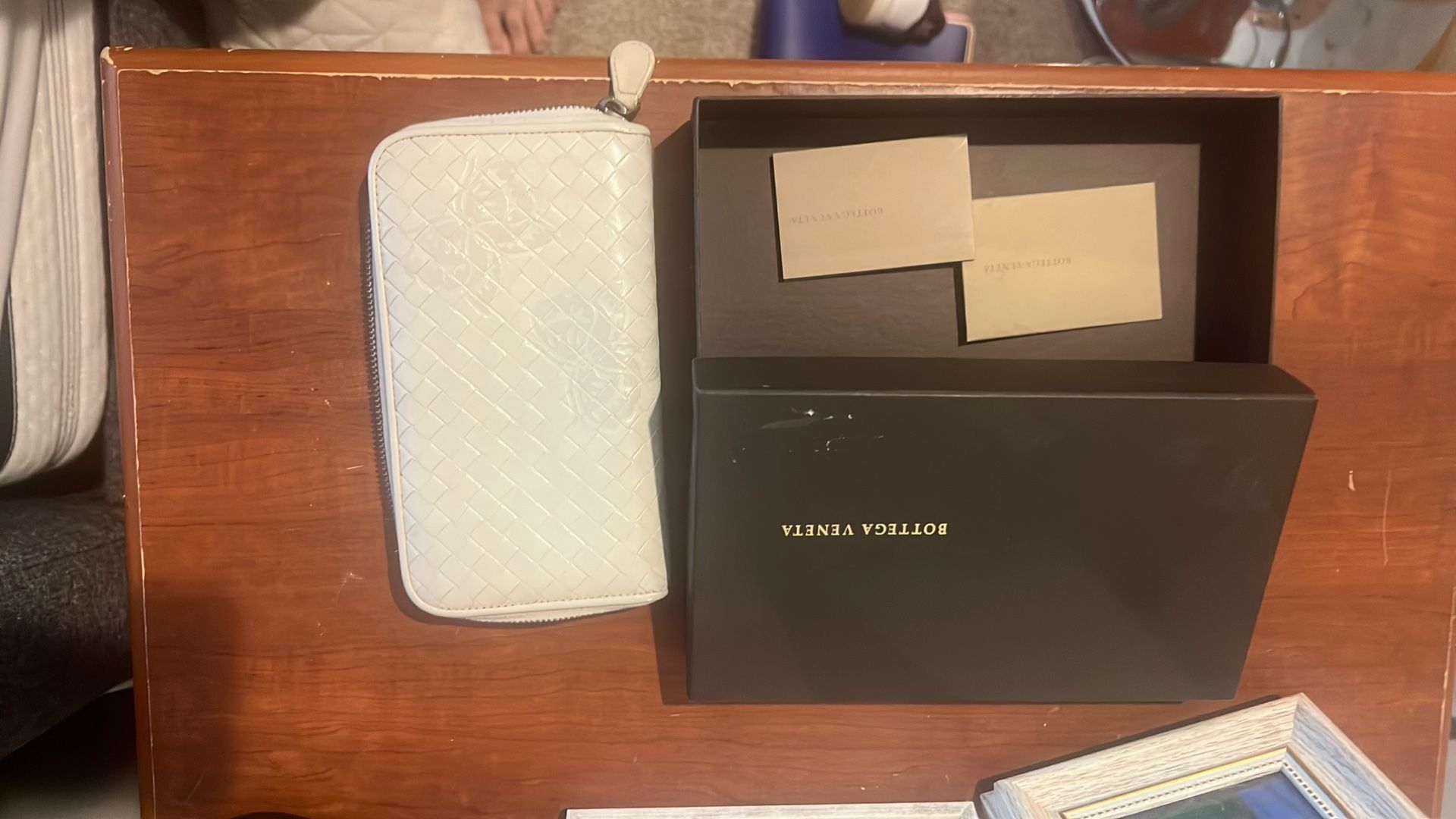 Bottega Veneta Intrecciato Zippy Zip Wallet Cream Eceu Leather