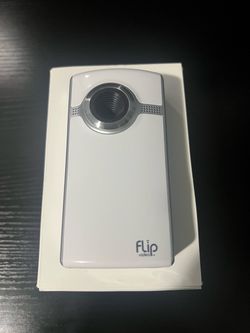 White 4GB Flip Video Camera