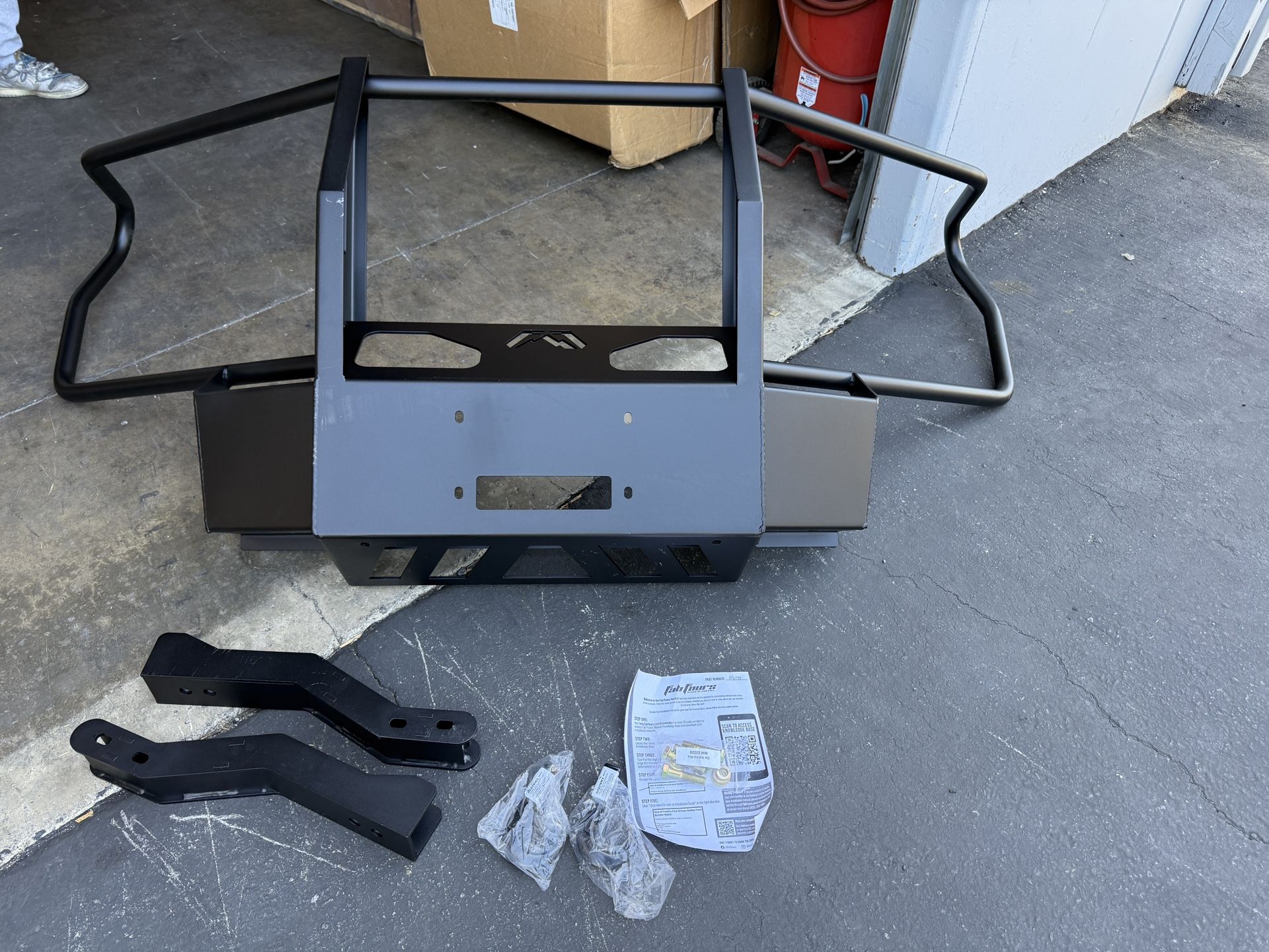 Fab Fours CH24-N6170-1 Winch Mount For 24 Silverado 2500 HD Silverado 3500 HD