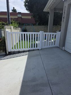 Vinyl fence
