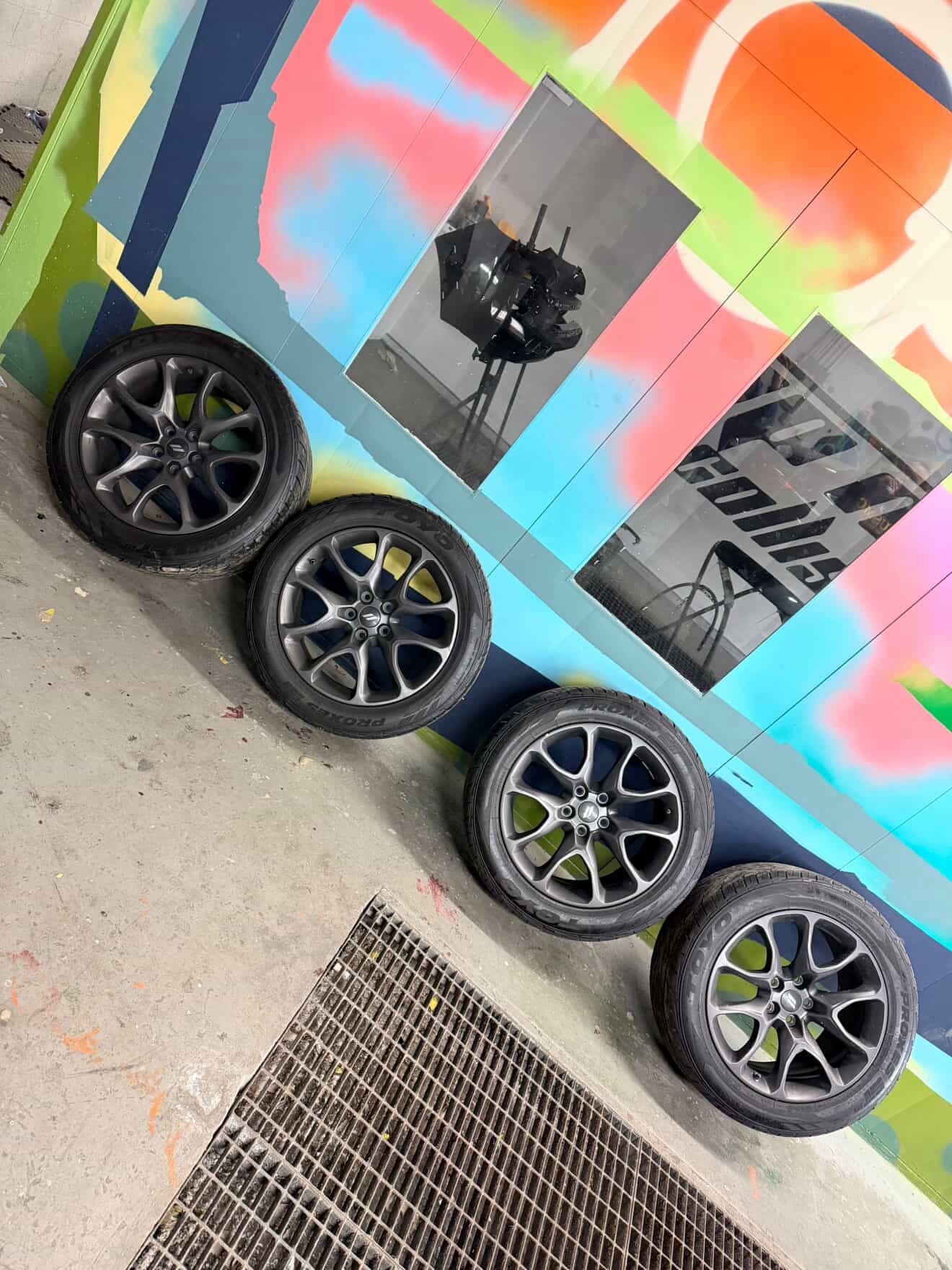 Dodge Durango SRT Hellcat Rims And Tires