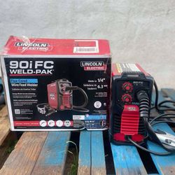 Lincoln Electric
WELD-PAK 90i FC Flux-Cored Wire Feeder Welder (No Gas)