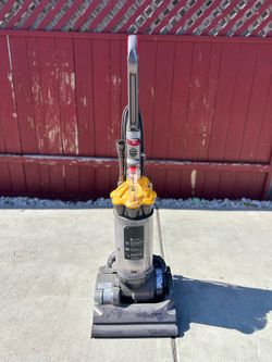 Dyson dc33 vacuum