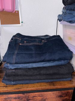22W PLUS SIZE JEANS