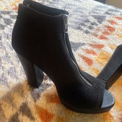 Black Booties Heel 