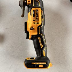 📌DEWALT 20V MAX XR Cordless Brushless 3-Speed Oscillating Multi Tool (Tool Only) PRECIO FIRME👉$70