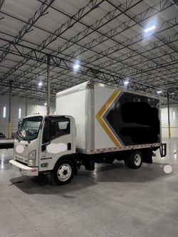 2014 Isuzu NQR/NRR Box Truck with Liftgate