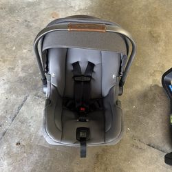 Nuna car seat and base