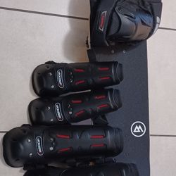Skate Board And Knee And Elbow Protection