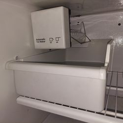 Kenmore Ice Maker Kit Tray And Ice Maker 1129316