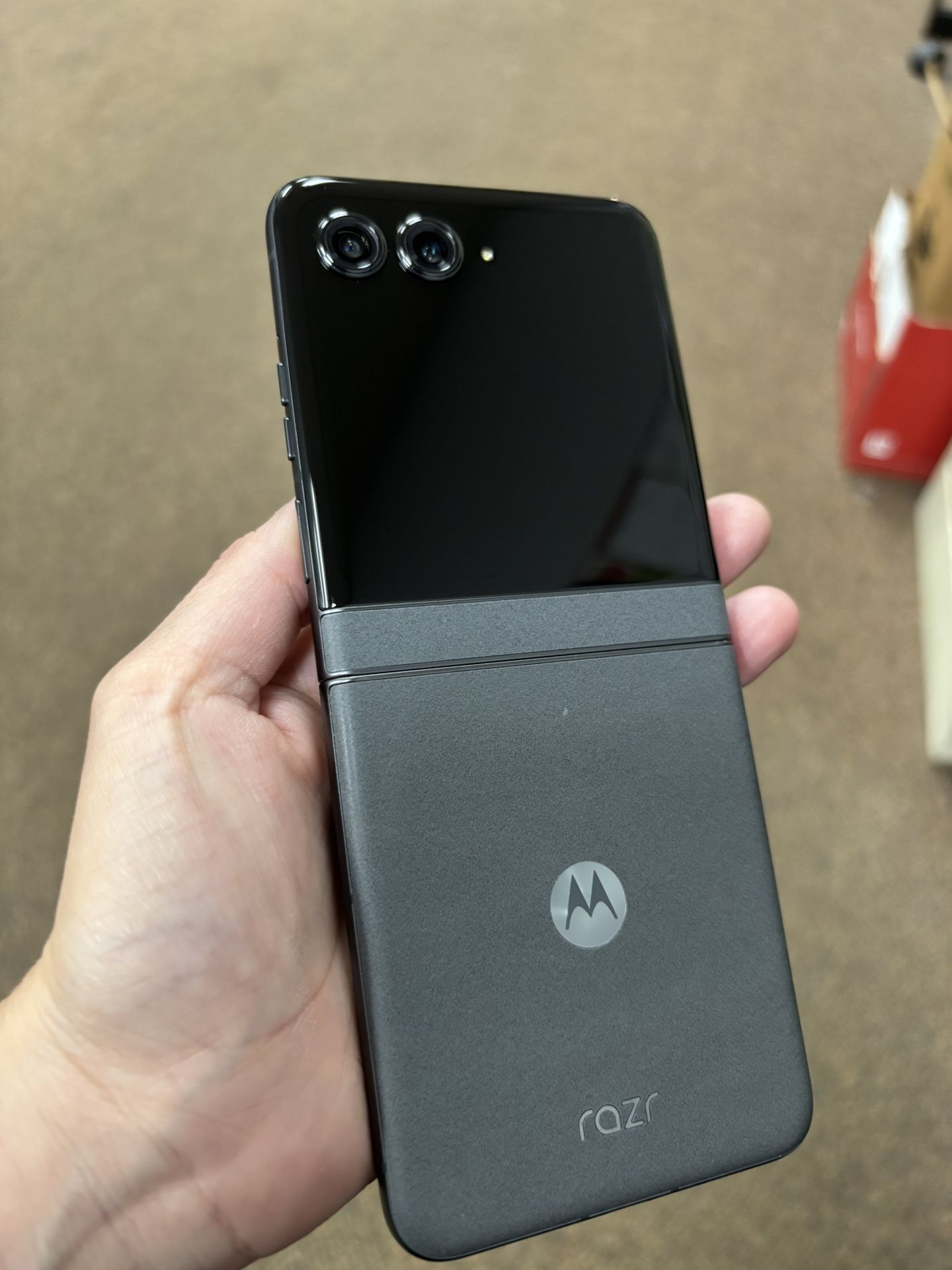 Motorola RAZR 2024 