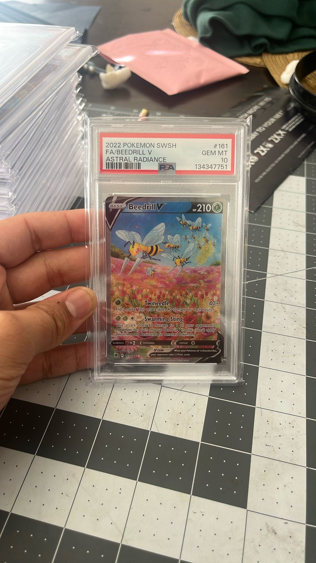 Beedrill v 161 PSA 10 Pokemon