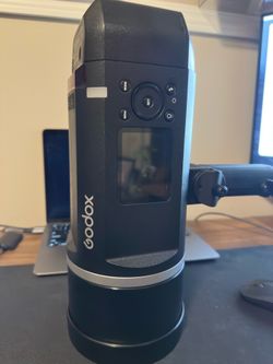 Godox  600 by ii strobe