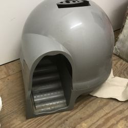 Cat Litter Igloo As is 