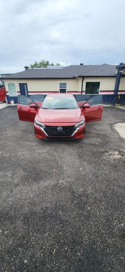 2025 Sentra SV sedan 4 door Nissan like new