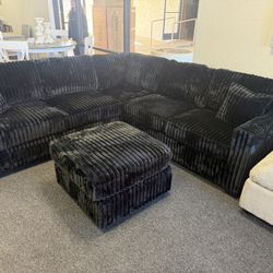 Sectional With Ottoman 