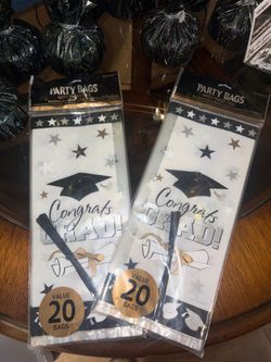 Graduation party items