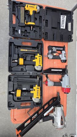 NAILS GUNS LOT NEW AND LIKE NEW CONDITION $300 ****