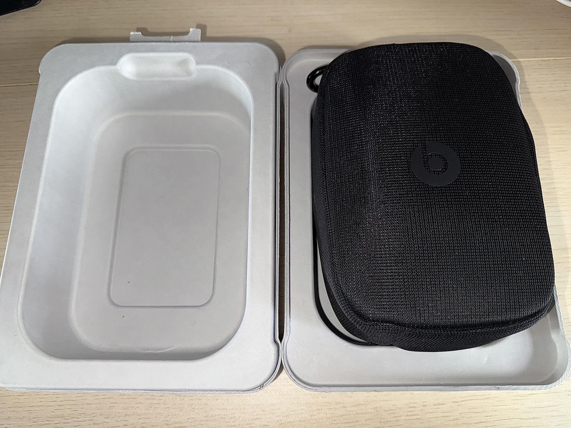 Beats Studio Pro Wireless Headphones - Sandstone