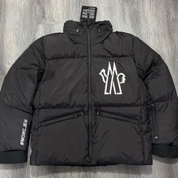 Moncler Grenoble High Performance Down Jacket - Black