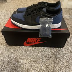 jordan royal 1 lows size 9.5 ds