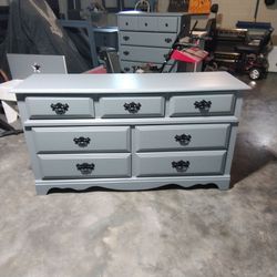 Broyhill dresser painted light gray