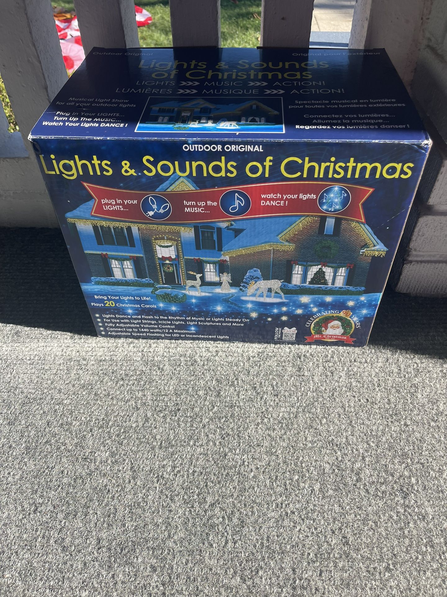 Lights & Sounds of Christmas with 20 Christmas carols