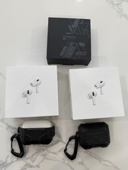 🎧 Apple AirPods Pro (2nd Generation) – Like New ✨