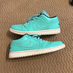 Jordan 1 Low Hyper Turquoise