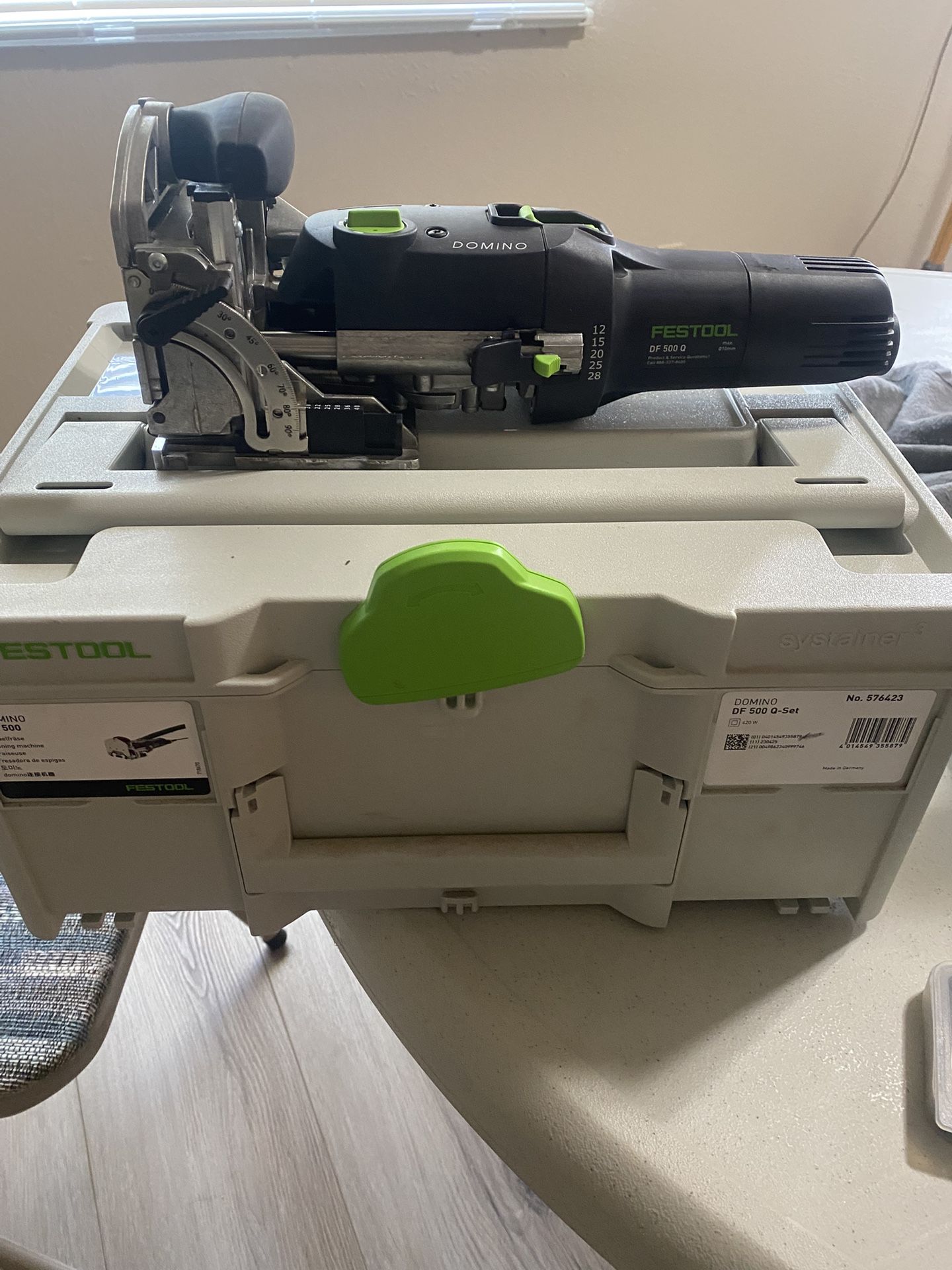 Festool Domino DF 500 & Domino Assortment Set w/ Cutters