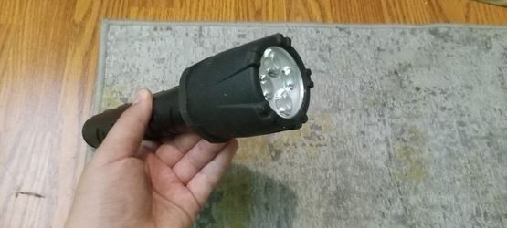 1000 Lumens Flashlight