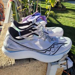 Saucony White and Black 11.5 Men's 