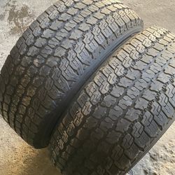 Pair Tires 265 60 18