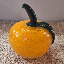 MURANO-STYLE BLOWN GLASS ORANGE WITH STEM/LEAF GLASS ART
