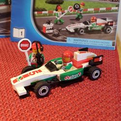 Lego Set 60025 GRAND Prix Race Car and Truck