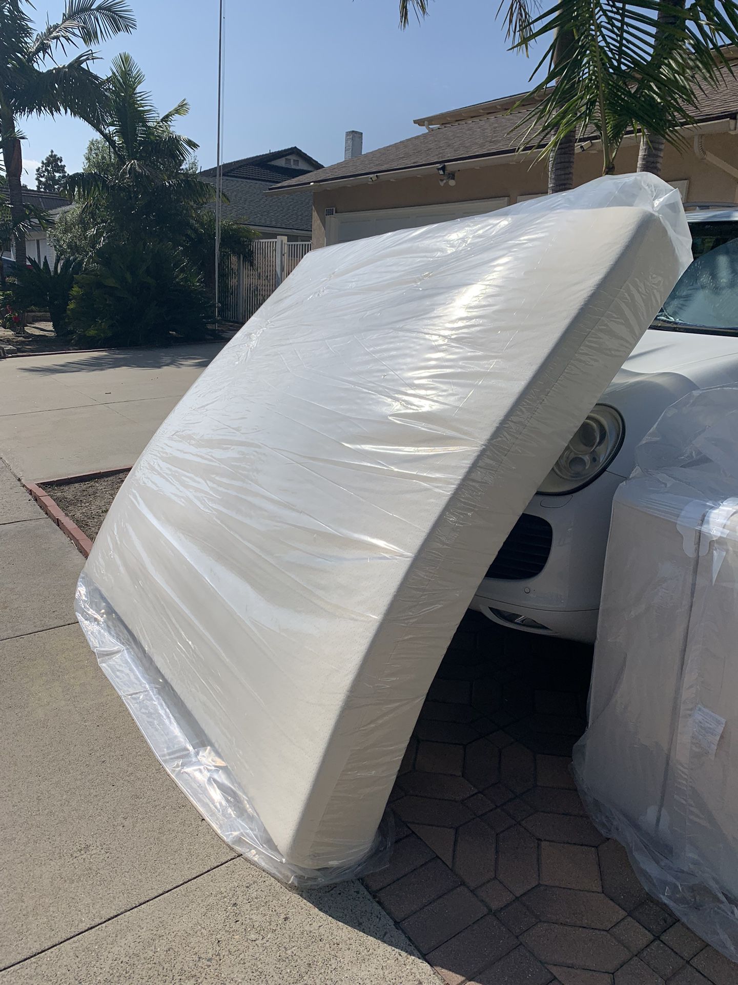King Mattress For Free And Box Springs 